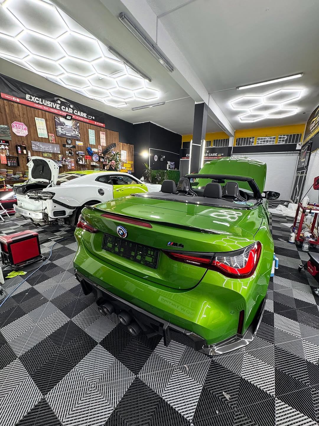Πράσινη BMW M4 Competition wrap στη Λεμεσό