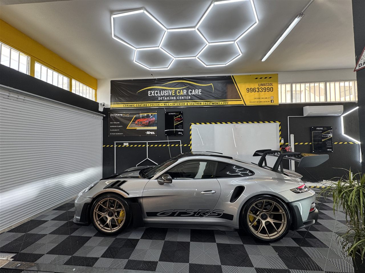 Ασημί Porsche 911 GT3 RS με PPF στη Λεμεσό